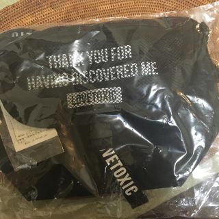 ラブトキシック(lovetoxic)の新品タグ付　LOVETOXIC バッグ(ショルダーバッグ)