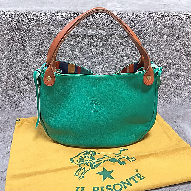 IL BISONTE(イルビゾンテ)のIL BISONTE(イルビゾンテ) 限定色 ハンドバッグ 中古 レディースのバッグ(ハンドバッグ)の商品写真