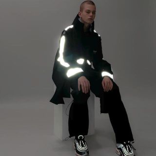 JOHN LAWRENCE SULLIVAN(ナイロンジャケット)のフリマアイテム一覧 JOHN LAWRENCE SULLIVAN(ナイロンジャケット)のフリマアイテム一覧