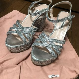 ミュウミュウ(miumiu)の【年始SALE】miumiu♡サンダル(サンダル)