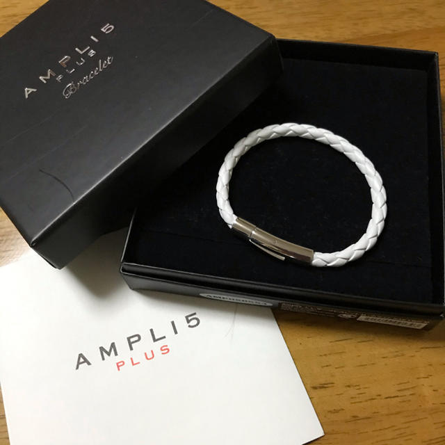 2021春夏新作】 Ampli5+ レザーブレスレット M NAB-LRD-M レッド