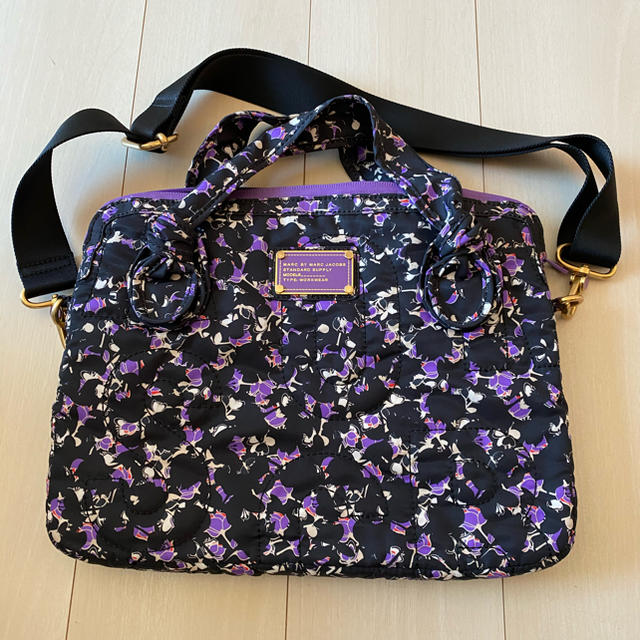 MARC BY MARC JACOBS(マークバイマークジェイコブス)のMARC BY MARC JACOBS PC BAG マークジェイコブス レディースのバッグ(ショルダーバッグ)の商品写真