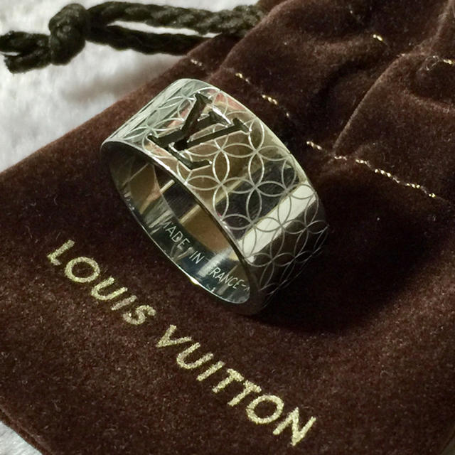 LOUIS ルイヴィトン シルバー リング 指輪の通販 by POKO｜ルイヴィトンならラクマ VUITTON - さっとん様 専用ページ 正規品特価