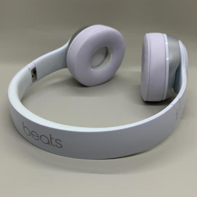 大人気Beats solo2 Wirelessホワイト白、比較的綺麗です♪