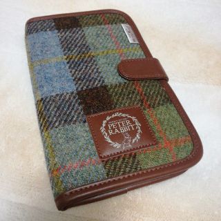 ハリスツイード(Harris Tweed)のハリスツイード　マルチケース　ピーターラビット(ポーチ)