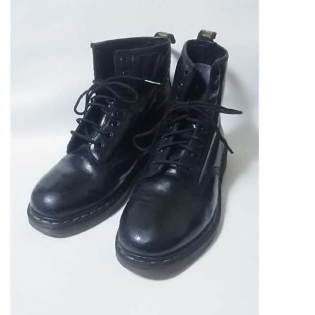 Dr.Martens(ドクターマーチン)の
絶対王道!ドクターマーチン高級牛革レザー8ホールブーツ人気黒!


 メンズの靴/シューズ(ブーツ)の商品写真