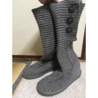 アグ(UGG)のUGG ニットロングブーツ グレー 【数回のみ使用】(ブーツ)