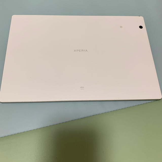 Xperia Z4 tablet  SOT31 ホワイト