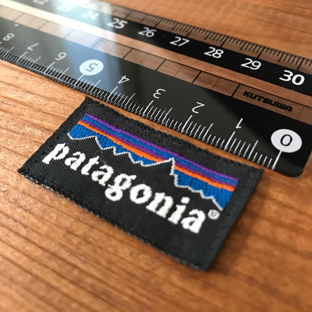 patagonia(パタゴニア)のPatagonia タグ ワッペン　正規品 ハンドメイドの素材/材料(各種パーツ)の商品写真