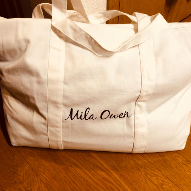Mila Owen(ミラオーウェン)のミラウォーエン　福袋 レディースのトップス(シャツ/ブラウス(長袖/七分))の商品写真