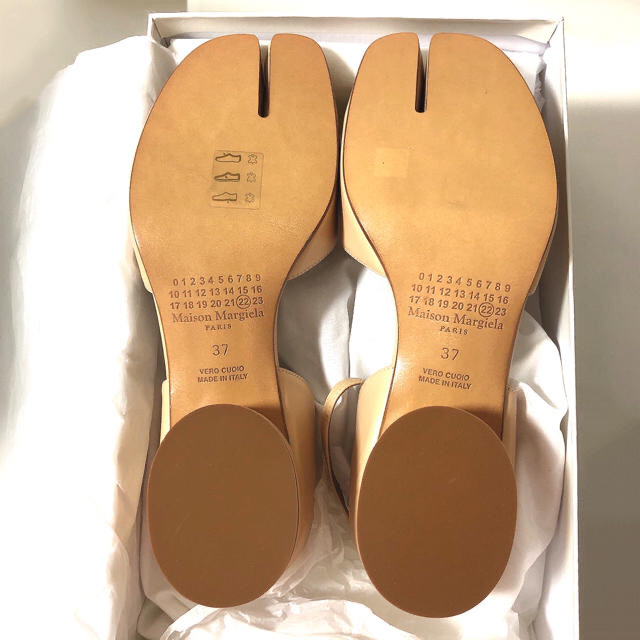 Maison Martin Margiela(マルタンマルジェラ)のMaison Margiela 足袋 タビパンプス フラットシューズ 37 新品 レディースの靴/シューズ(バレエシューズ)の商品写真