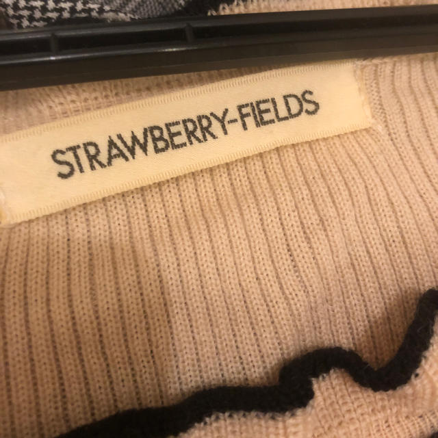 STRAWBERRY-FIELDS(ストロベリーフィールズ)のニットワンピース レディースのワンピース(ミニワンピース)の商品写真