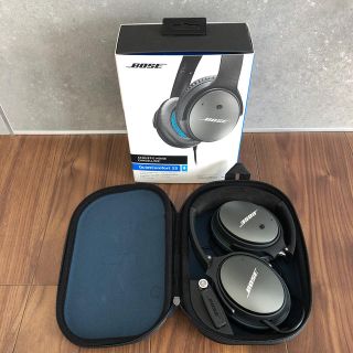 ボーズ(BOSE)のBOSE ＱC25 ノイズキャンセリングヘッドフォン(ヘッドフォン/イヤフォン)