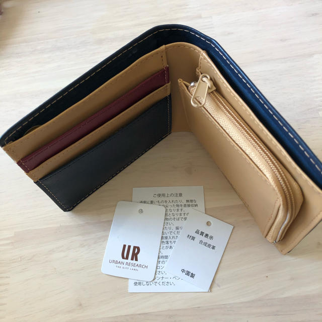 URBAN RESEARCH(アーバンリサーチ)のアーバンリサーチ　二つ折り財布　ネービー　未使用 メンズのファッション小物(折り財布)の商品写真