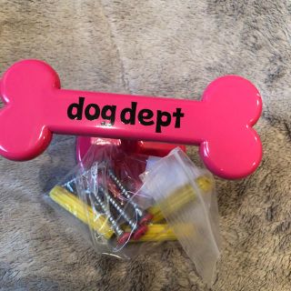 ドッグデプト(DOG DEPT)のワンちゃんをつなぐリードフック(犬)