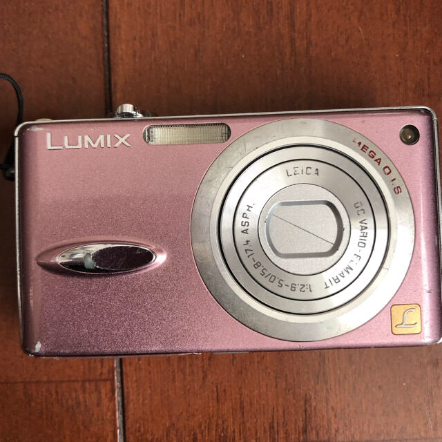 Panasonic(パナソニック)のPanasonic LUMIX DMC-FX８ ジャンク品  スマホ/家電/カメラのカメラ(コンパクトデジタルカメラ)の商品写真