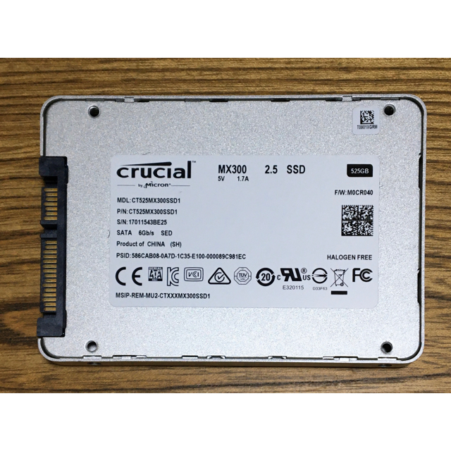 Crucial MX300 SSD 525GB スマホ/家電/カメラのPC/タブレット(PCパーツ)の商品写真