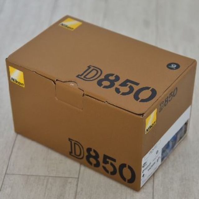 Nikon - le lien　D850　未使用