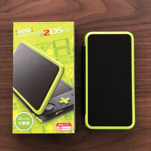 ニンテンドー2DS(ニンテンドー2DS)のNintendo ゲーム機本体 NEW ニンテンドー 2DS LL ブラック/ラ エンタメ/ホビーのゲームソフト/ゲーム機本体(携帯用ゲーム機本体)の商品写真