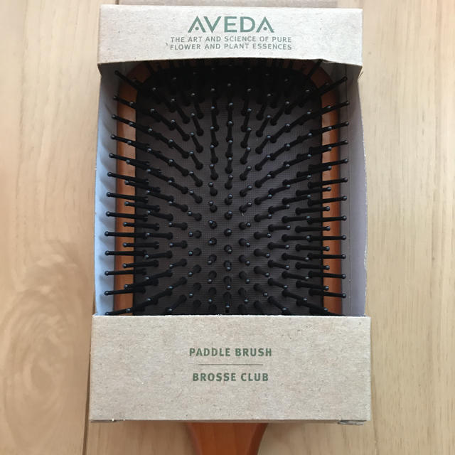 AVEDA(アヴェダ)の新品⭐︎AVEDA アヴェダ　ヘアブラシ　パドルブラシ コスメ/美容のヘアケア/スタイリング(ヘアブラシ/クシ)の商品写真