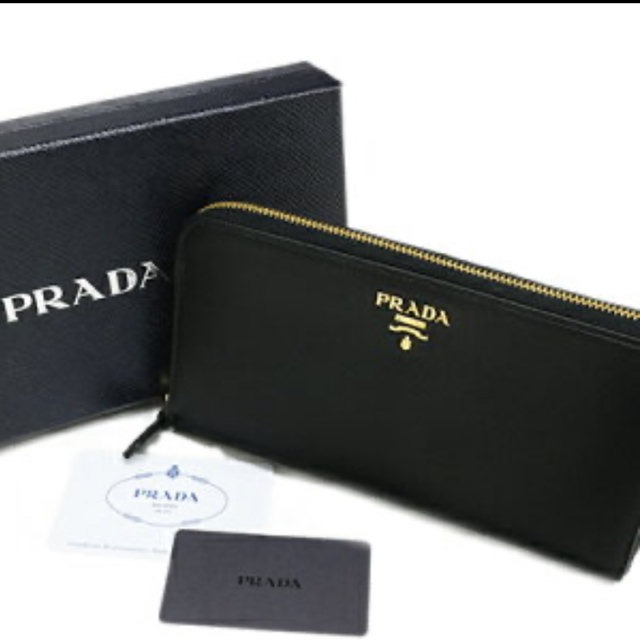 PRADA(プラダ)の新品未使用　プラダ  サフィアーノ　ラウンドファスナー　財布 レディースのファッション小物(財布)の商品写真