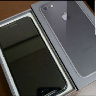 アイフォーン(iPhone)のiPhone8 新品未使用(スマートフォン本体)