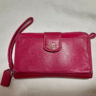 コーチ(COACH)のCOACH　スマホウォレット　ﾋﾟﾝｸ(財布)