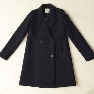 ザラ(ZARA)のZARA 黒チェスターコート(チェスターコート)