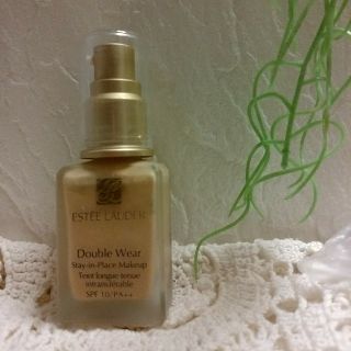 エスティローダー(Estee Lauder)のESTEE LAUDER  ダブルウェアファンデーション   ボーン(ファンデーション)