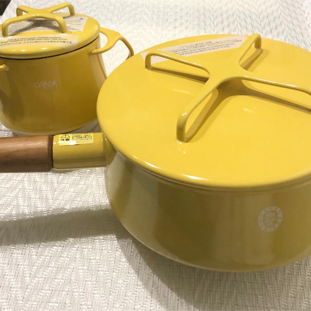 ブランド品専門の DANSK - ダンスク ホーロー鍋 両手鍋 片手鍋 イエロー 2種類セット 新品 鍋/フライパン