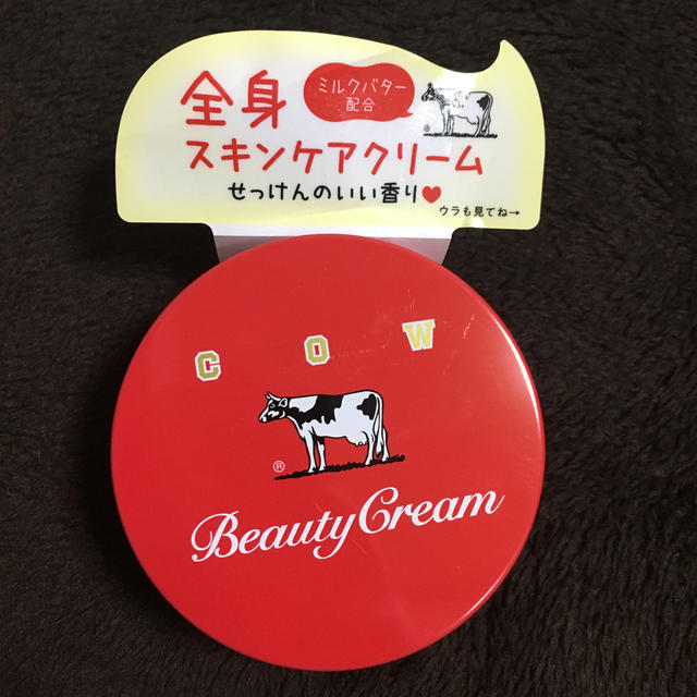 COW(カウブランド)の赤箱 ビューティクリーム 80g 1缶 牛乳石鹸 全身スキンケアクリーム コスメ/美容のボディケア(ボディクリーム)の商品写真