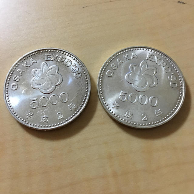 大阪万博記念硬貨 5000円 -