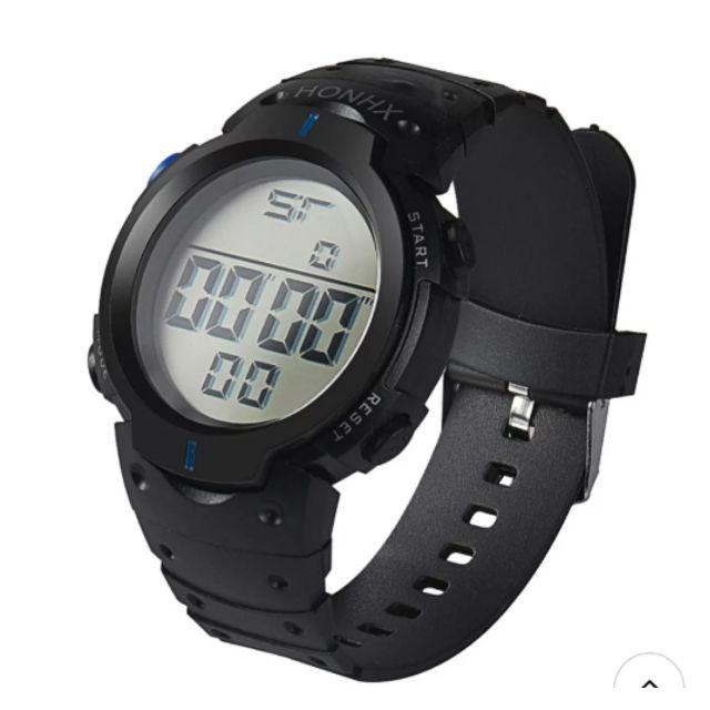 新品 腕時計 デジタル 防水 時分秒 月日曜日 アラーム STウォッチ メンズの時計(腕時計(デジタル))の商品写真
