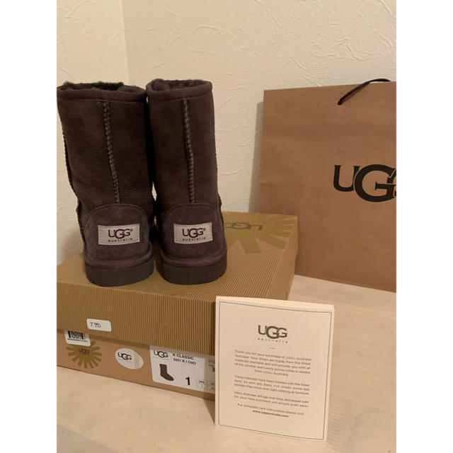 UGG(アグ)の熟れトマトさん専用　UGG classic ムートンブーツ  ブラウン　19cm キッズ/ベビー/マタニティのキッズ靴/シューズ(15cm~)(ブーツ)の商品写真