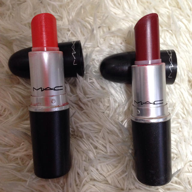 MAC(マック)の左側✨ORANGEカラー コスメ/美容のベースメイク/化粧品(口紅)の商品写真