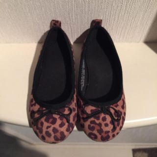 エイチアンドエム(H&M)のレオパードぺたんこパンプス 15.0cm(ローファー)