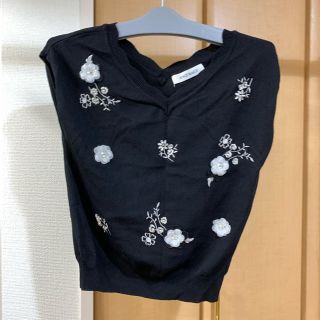 ミッシュマッシュ(MISCH MASCH)のミッシュマッシュお花ビジュートップス(カットソー(半袖/袖なし))