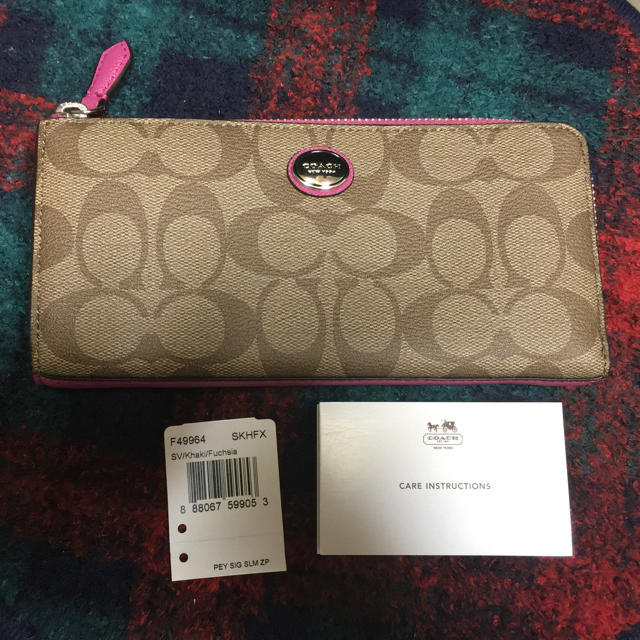 COACH(コーチ)のコーチ　シグネチャー　長財布　新品🌟　正規 レディースのファッション小物(財布)の商品写真