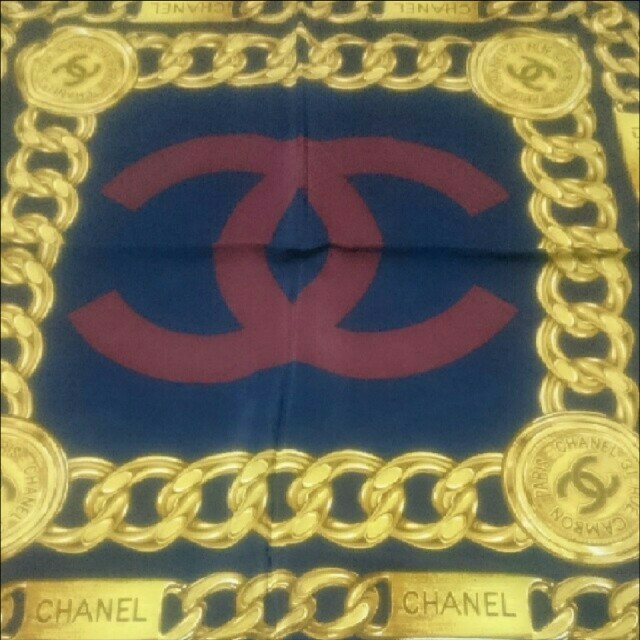 CHANEL(シャネル)のシャネル スカーフ レディースのファッション小物(バンダナ/スカーフ)の商品写真