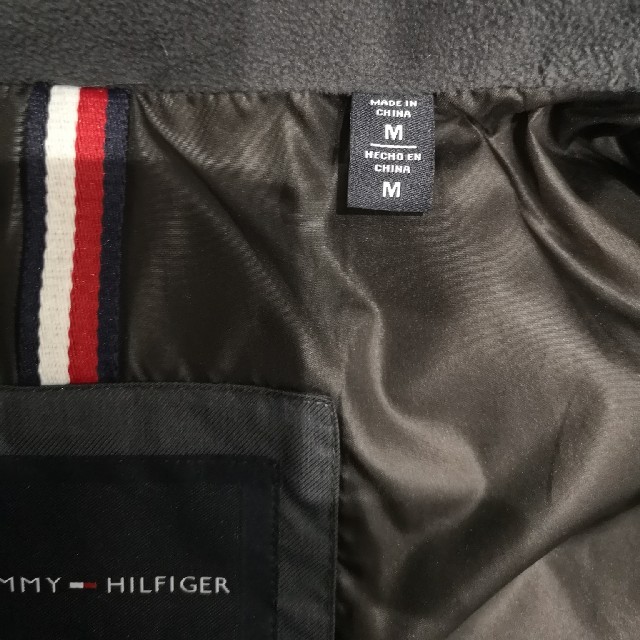 TOMMY HILFIGER(トミーヒルフィガー)のトミーヒルフィガー　ダウンジャケット　グレー　参考XLサイズ（記載Mサイズ） メンズのジャケット/アウター(ダウンジャケット)の商品写真