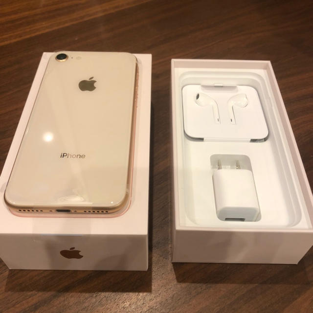 【新品未使用】iPhone8 64GB SIMロック解除済