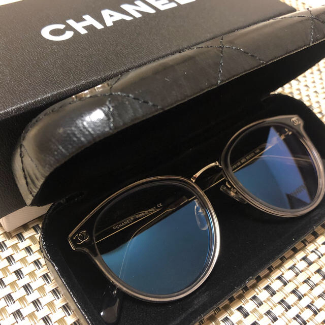 CHANEL(シャネル)のCHANEL レディースのファッション小物(サングラス/メガネ)の商品写真