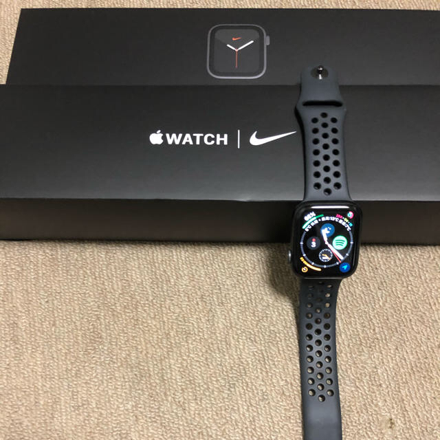 Apple Watch - 【美品】Apple watch 5 gray 44 NIKE セルラーの通販 by ...