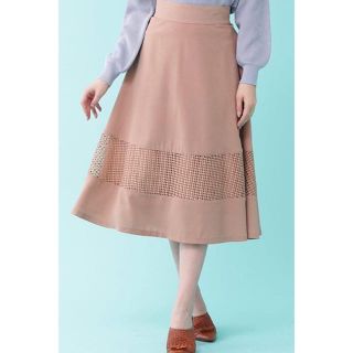 ジルバイジルスチュアート(JILL by JILLSTUART)の【新品】JILL by JILLSTUART レーススカート Mサイズ ベージュ(ひざ丈スカート)