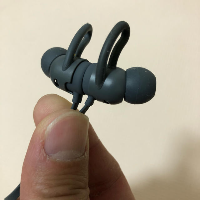 【美品】beatsX Bluetoothイヤフォン　グレー(廃盤色) 3