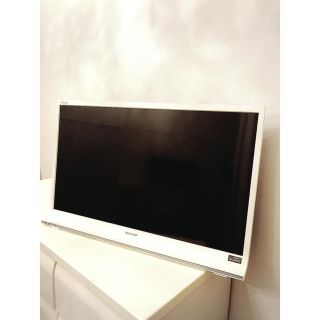 アクオス(AQUOS)のほぼ新品★シャープ 32V型 LED AQUOS LC-32J9 ホワイト(テレビ)