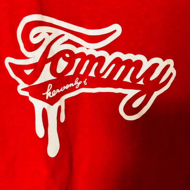 Tommy heavenly6 ロゴTシャツ レッド ブラック XSサイズ レディースのトップス(Tシャツ(半袖/袖なし))の商品写真