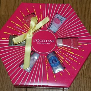 ロクシタン(L'OCCITANE)のL'OCCITANE ハンドクリーム ギフトインラブ 新品未使用品(ハンドクリーム)