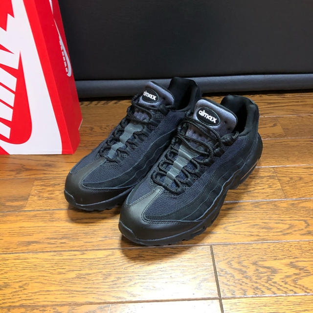 NIKE - NIKE AIRMAX95 ESSENTIAL 26.5cmの通販 by kenbo's shop｜ナイキならラクマ