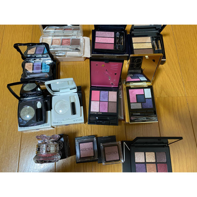 ベースメイク/化粧品シャネル、ディオール、NARS、アディクション、ジルスチュアート、サンローラン